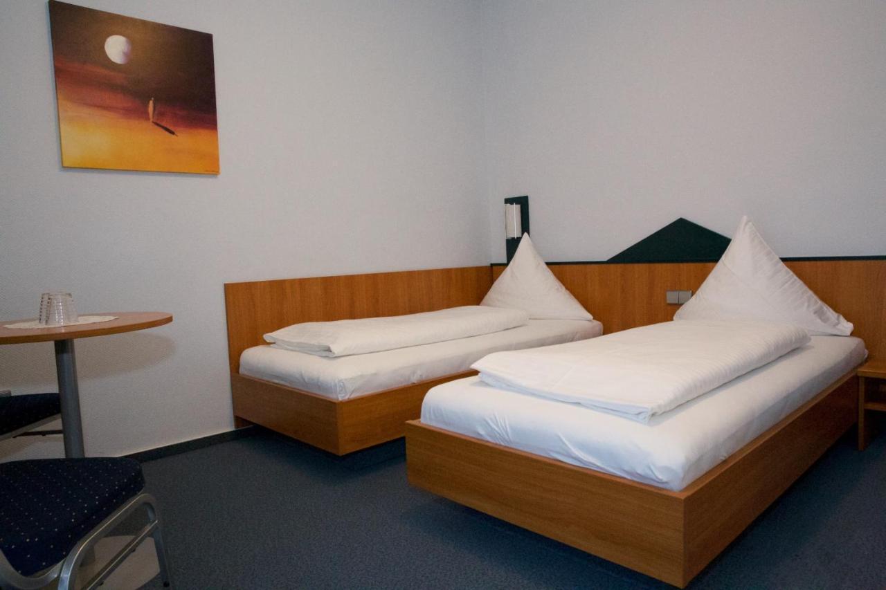 Svg Hotel Diversi ลุดวิกส์ฮาเฟน อัม ไรน์ ภายนอก รูปภาพ